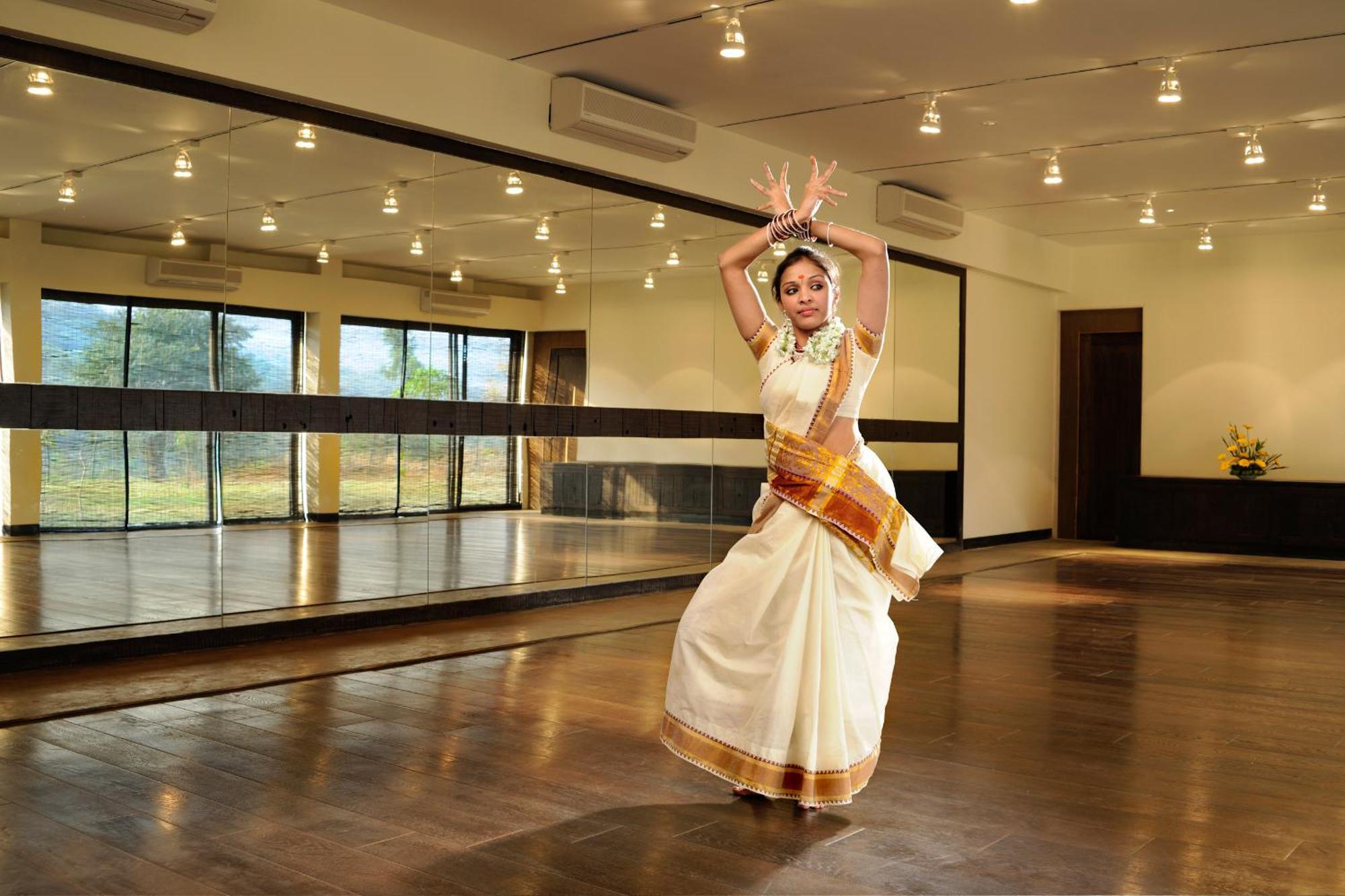 Dharana At Shillim All Inclusive Luxury Wellness Retreat Lonavala Exterior photo